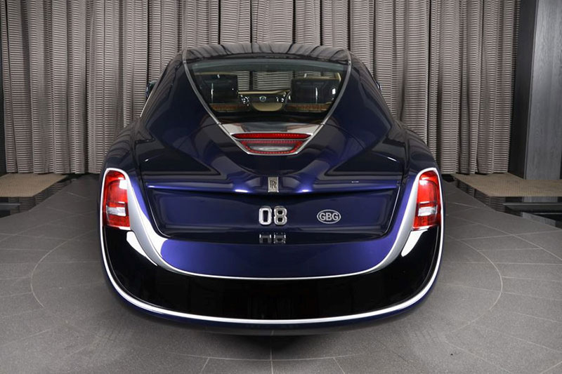 Rolls-Royce Sweptail 12,8 triệu USD xuất hiện tại đại lý